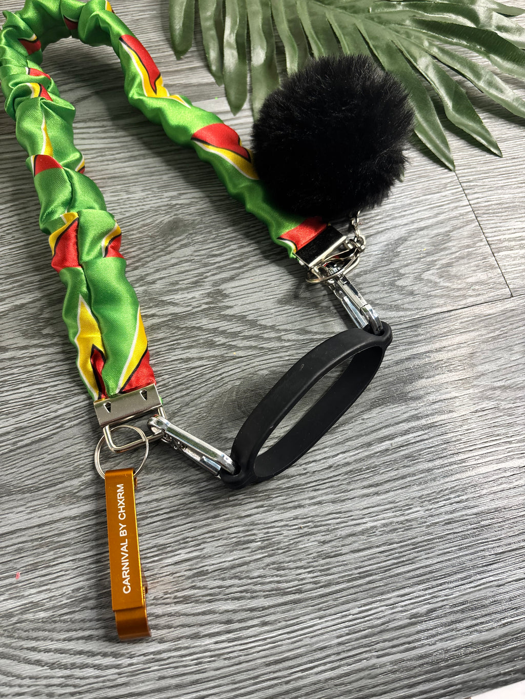 FLAG BOTTLE CARRIER