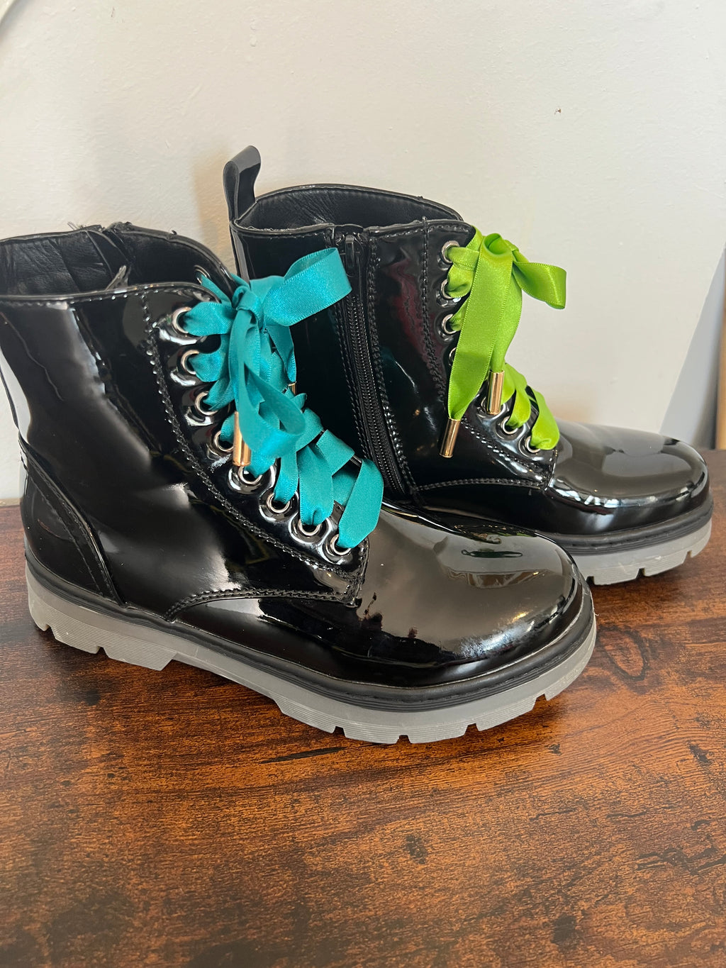 PU CARNIVAL BOOT