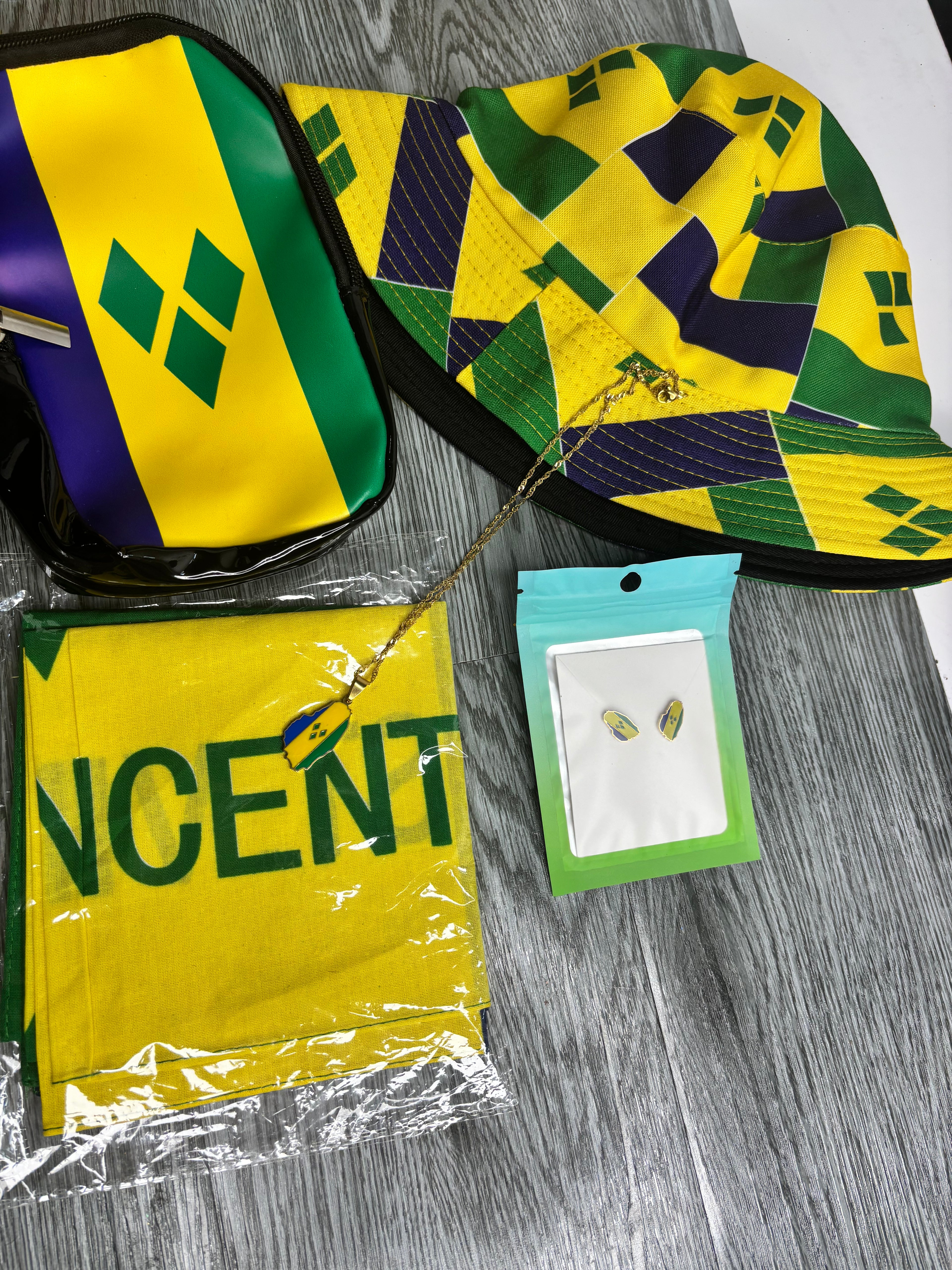 St Vincent Flag Bundle