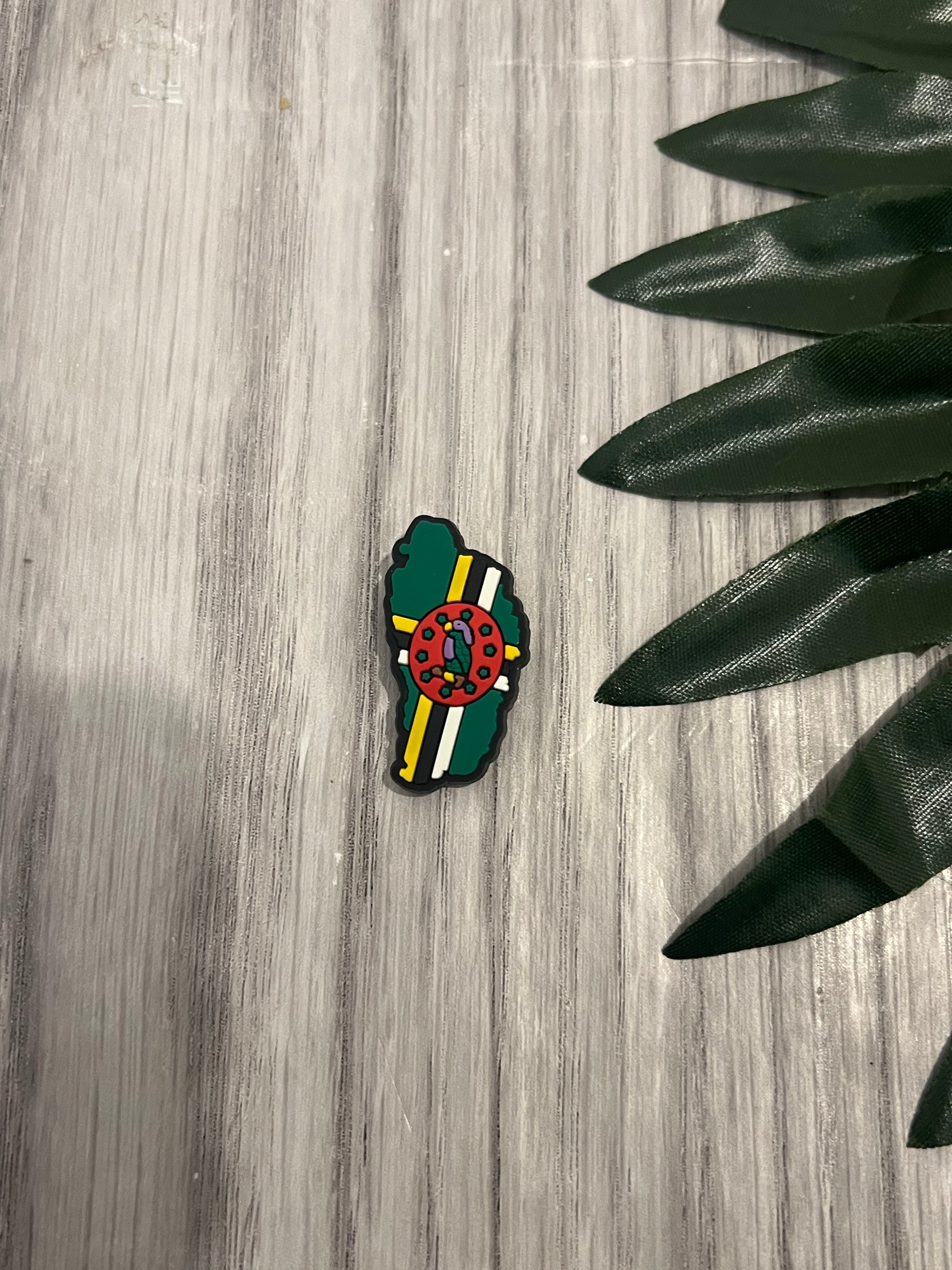 DOMINICA MAP CROC CHARM